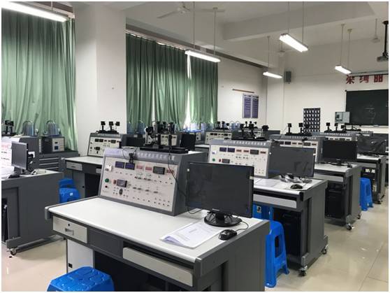 @所有家長 嘉職院機電一體化專業(yè)展示